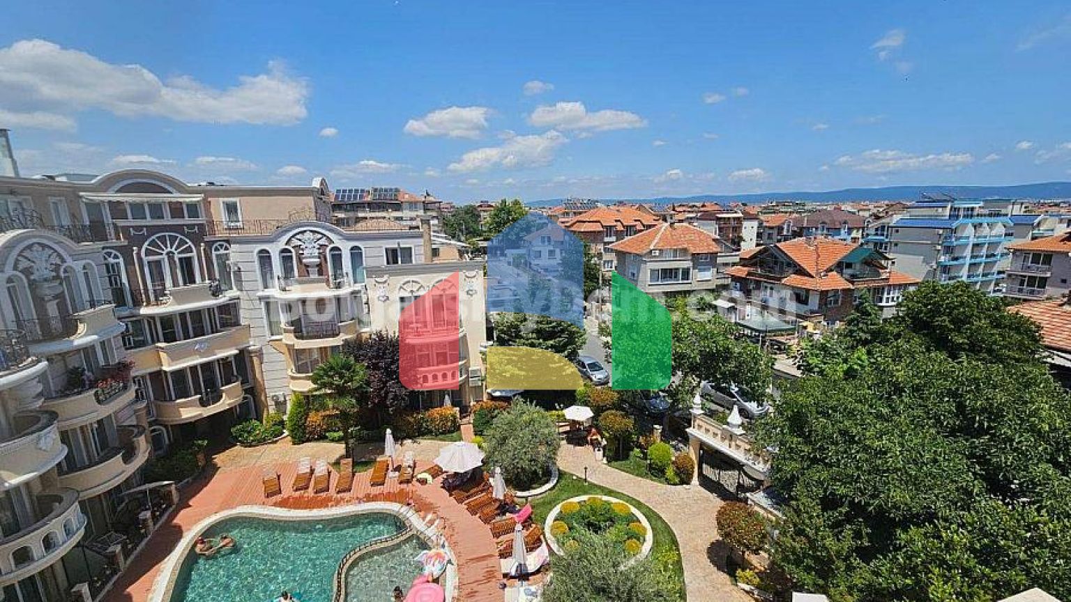 Чотирикімнатна квартира в Мелія 8