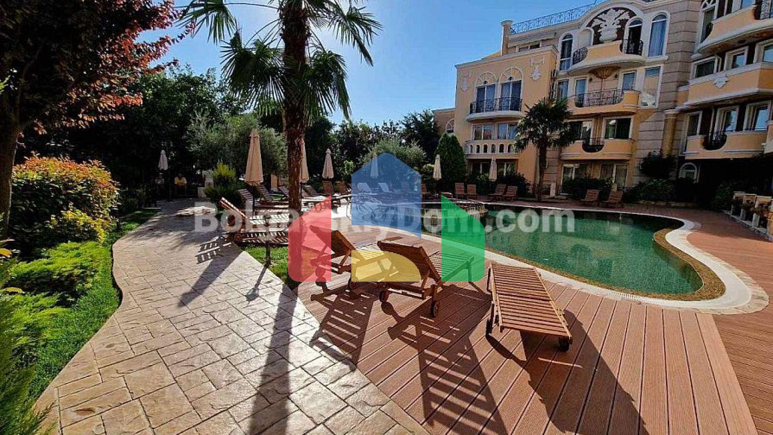 Чотирикімнатна квартира в Мелія 8