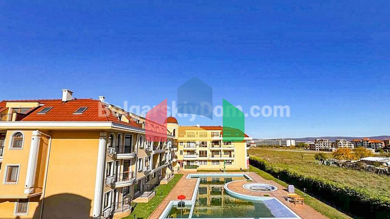 Двокімнатна квартира в Дольче Ріва