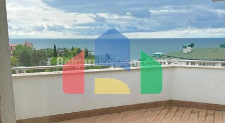 Two-bedroom apartment in Emerald Beach Resort