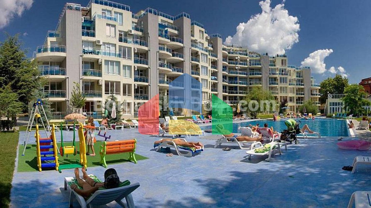 Трикімнатна квартира в Оазис