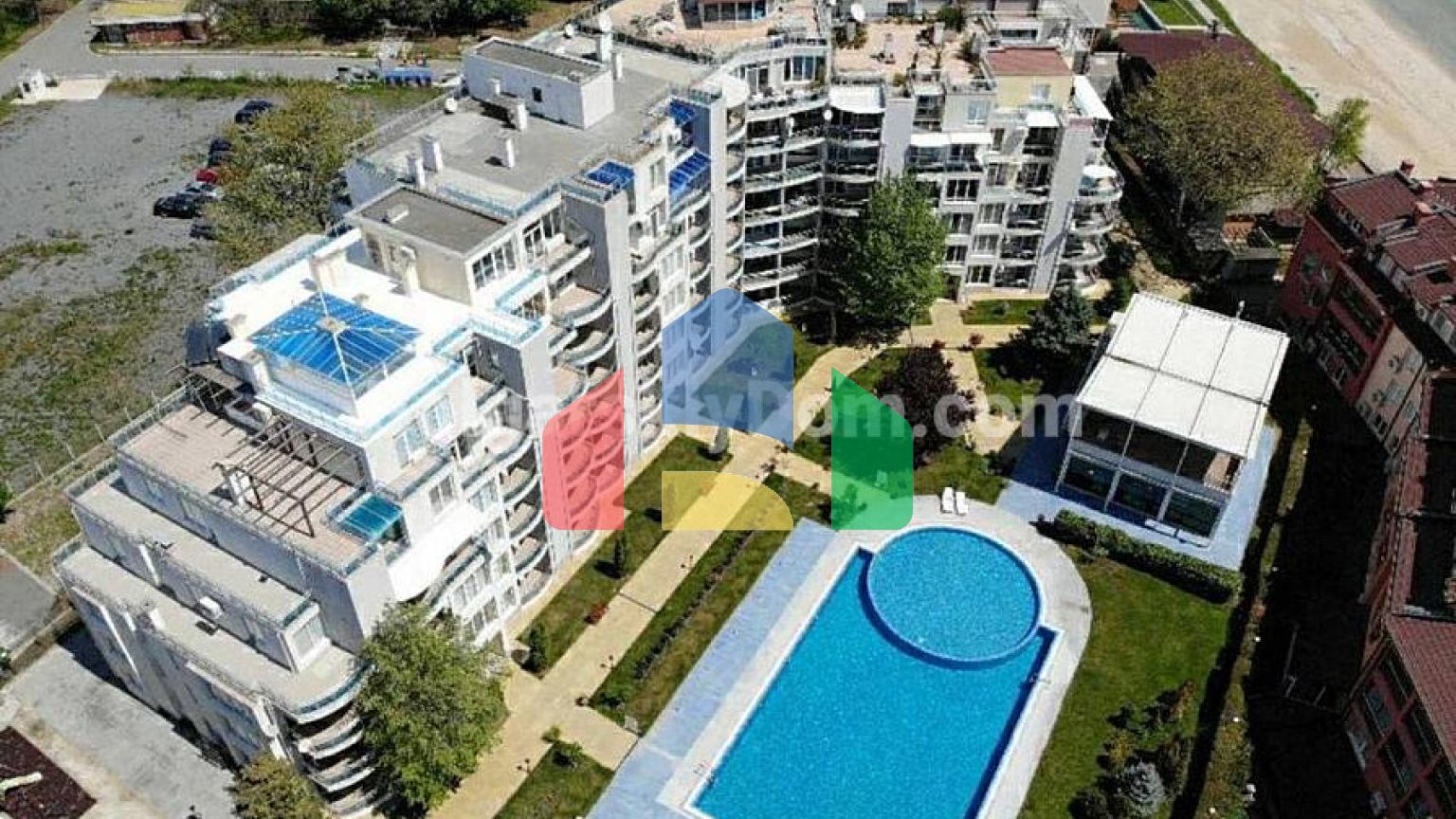 Трикімнатна квартира в Оазис