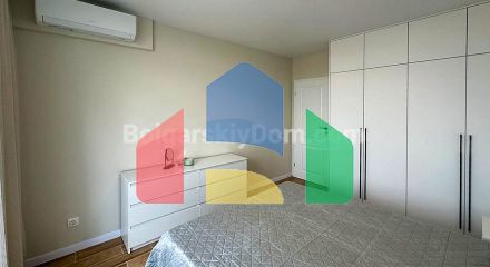 Трикімнатна квартира в Оазис