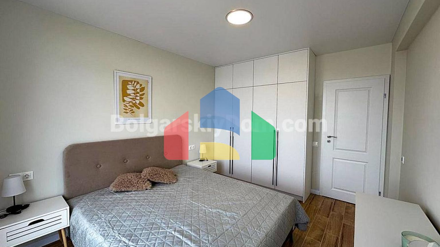 Трикімнатна квартира в Оазис