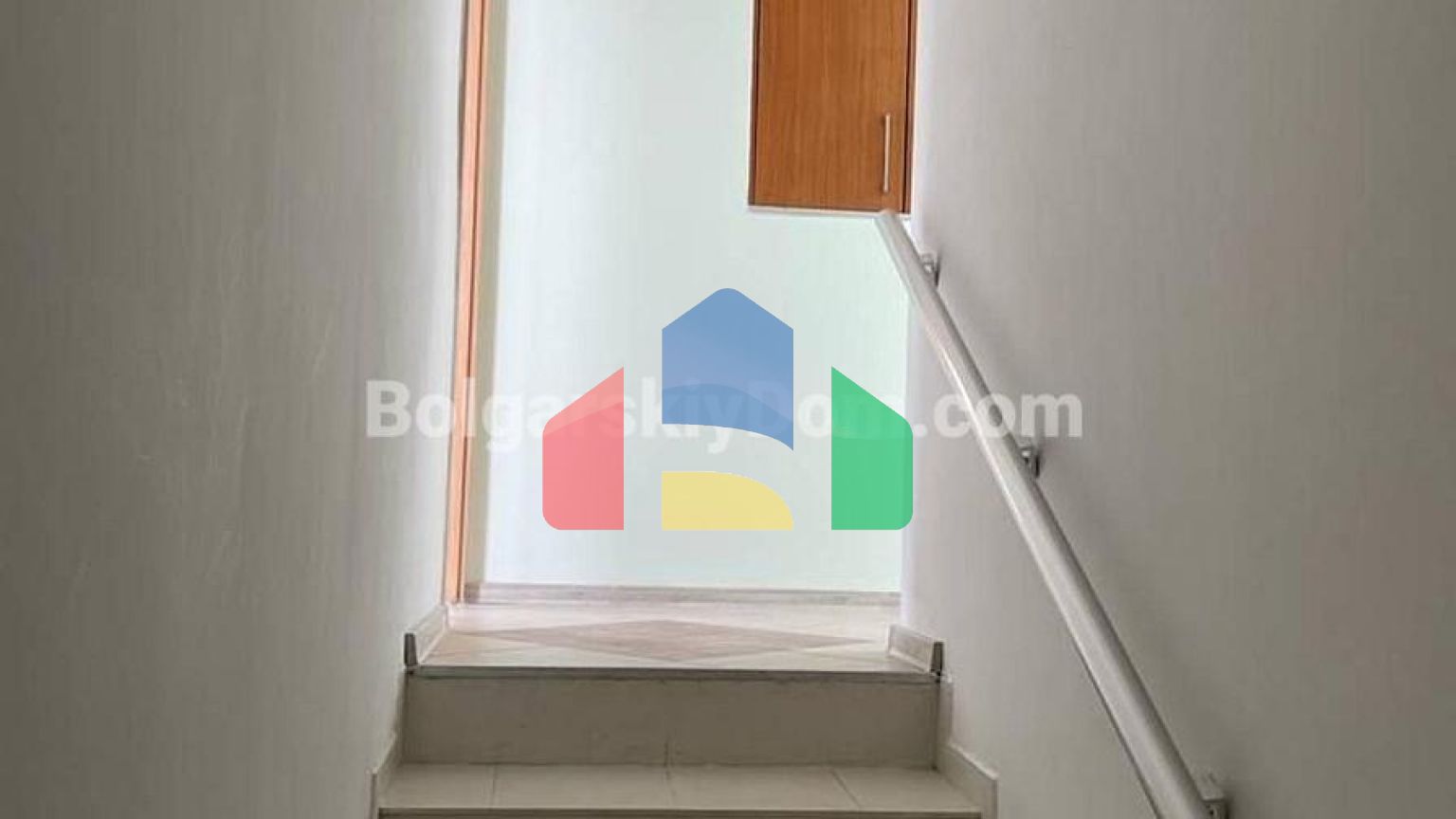 Трикімнатна квартира в Оазис