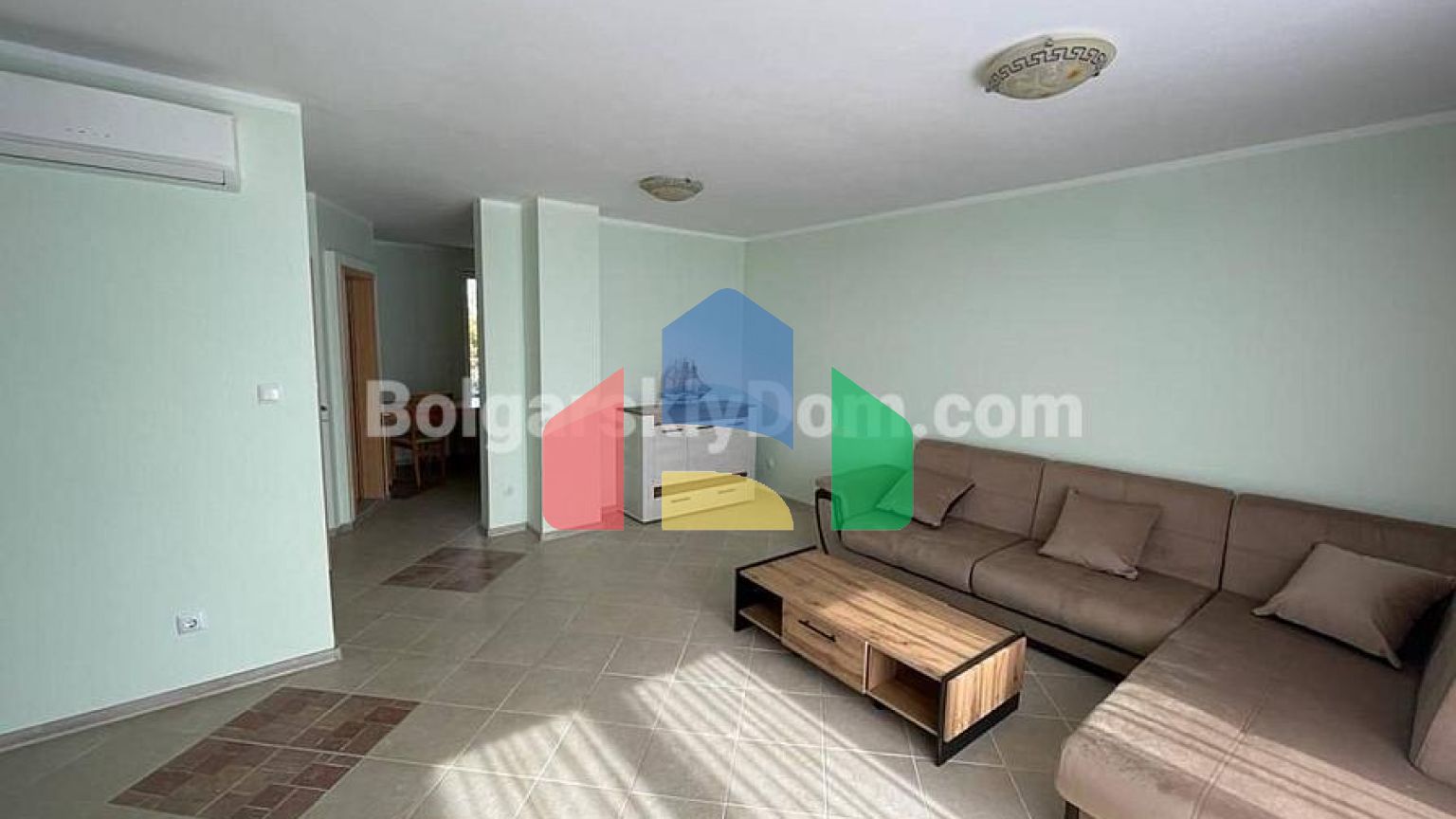 Трикімнатна квартира в Оазис