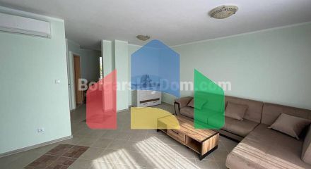 Трикімнатна квартира в Оазис