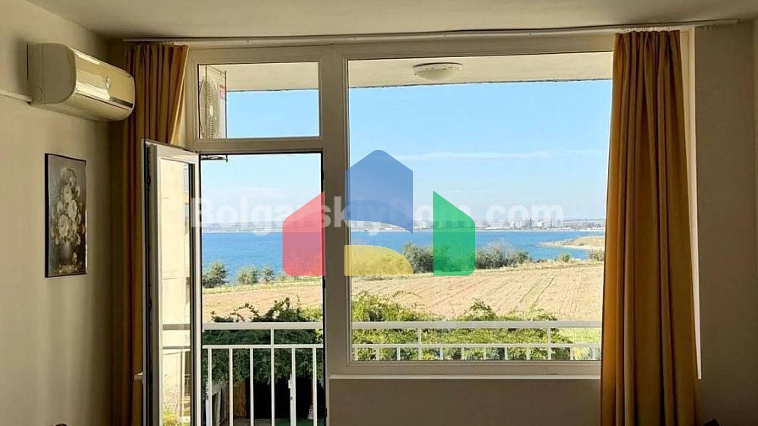 Двокімнатна квартира в Рутланд Бей