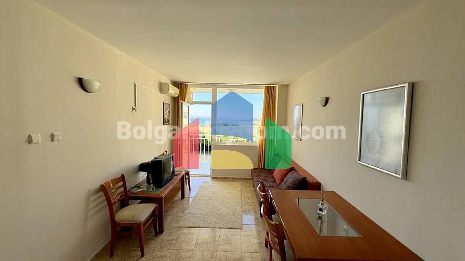 Двокімнатна квартира в Рутланд Бей