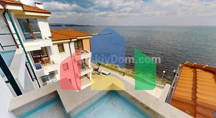 Трикімнатна квартира в Вілла Метара