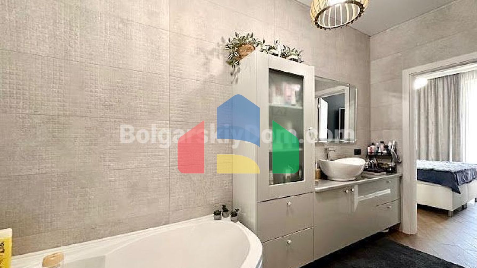 Чотирикімнатна квартира в Омега Резорт