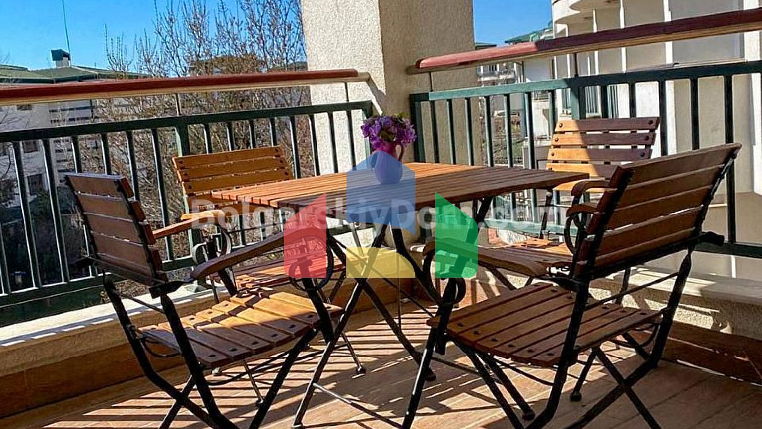 Чотирикімнатна квартира в Емеральд