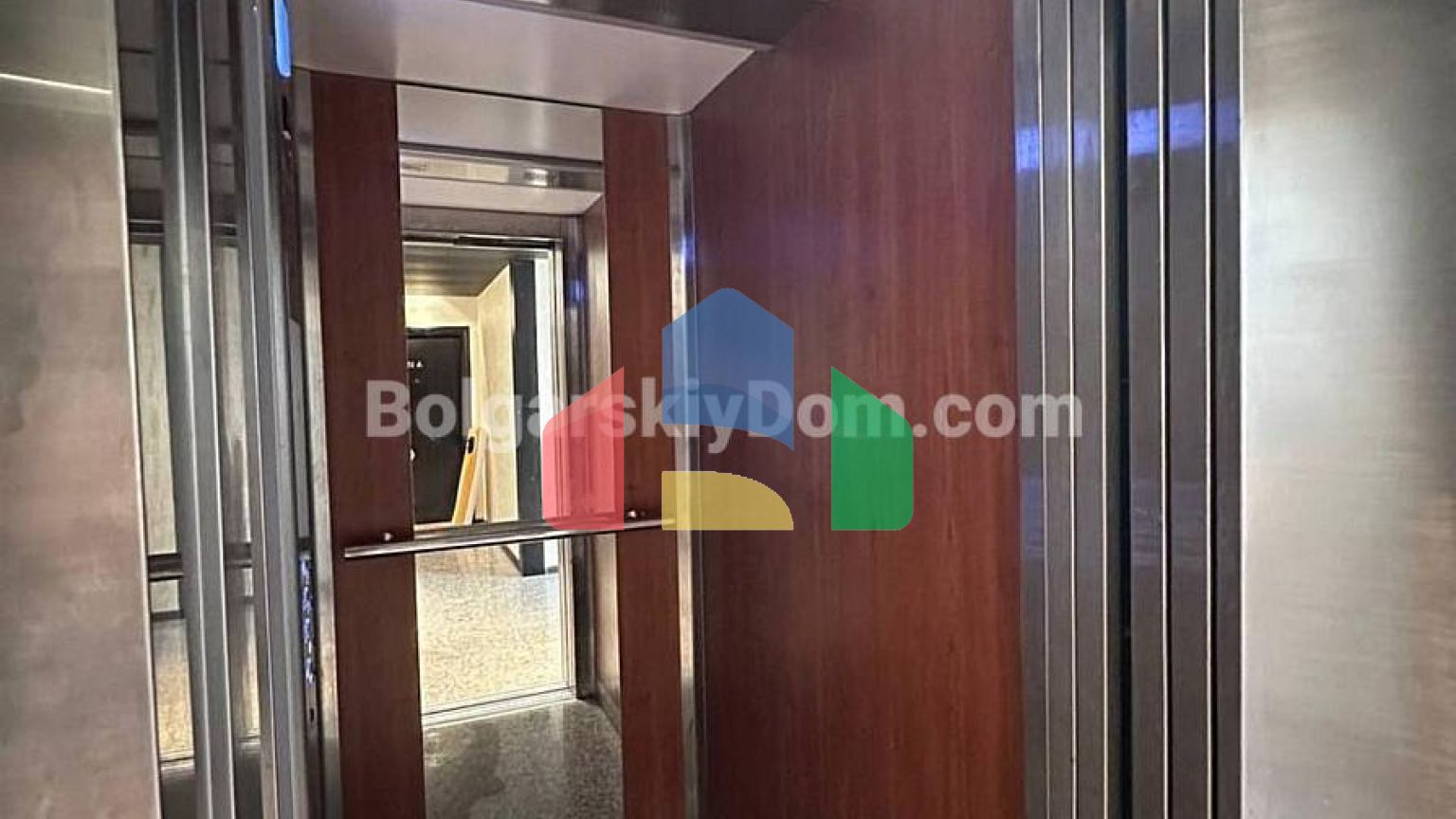 Двокімнатна квартира в Равді