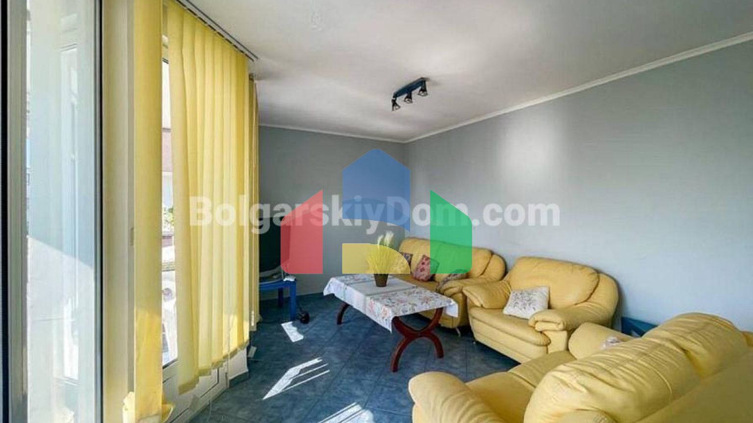 Чотирикімнатна квартира в Равді