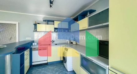 Чотирикімнатна квартира в Равді