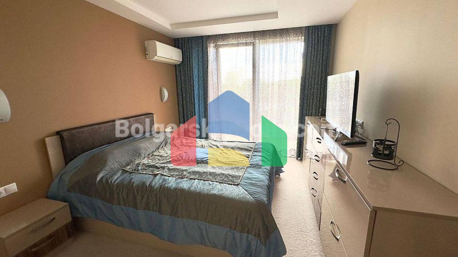 Трикімнатна квартира в Омега Резорт