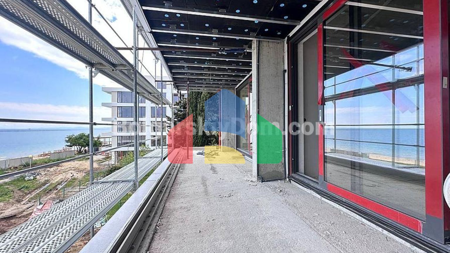 Трикімнатна квартира в Олімпія Резиденс