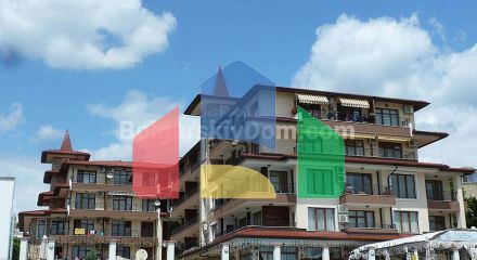 Трикімнатна квартира в Річ 3