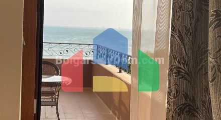 Трикімнатна квартира в Річ 3