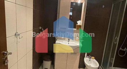 Трикімнатна квартира в Річ 3