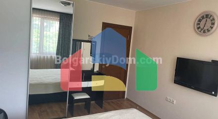 Трикімнатна квартира в Річ 3