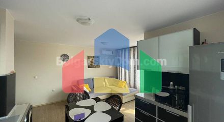 Трикімнатна квартира в Річ 3