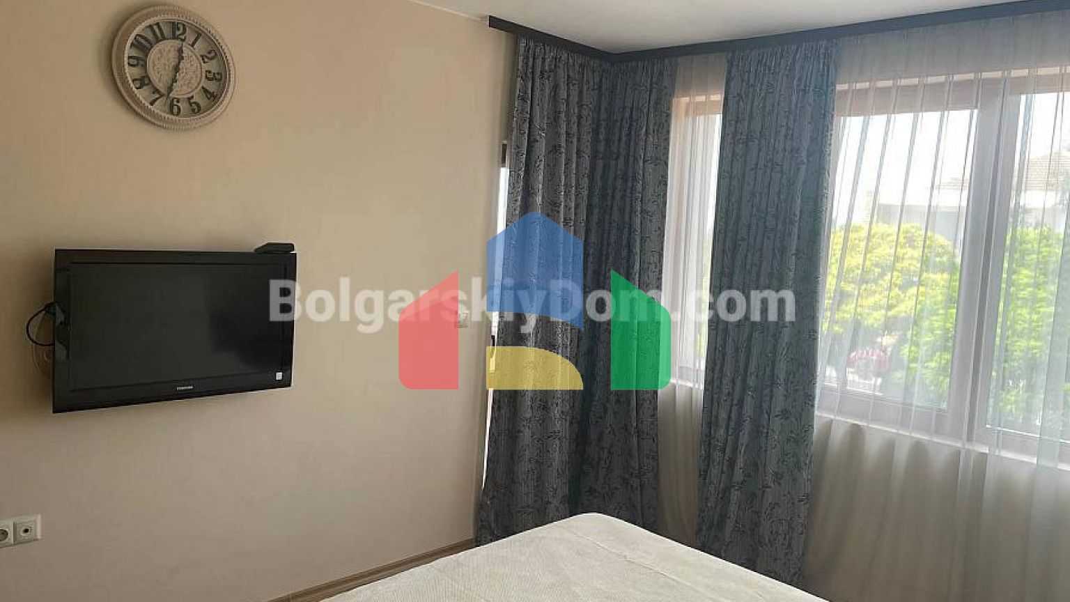 Трикімнатна квартира в Річ 3