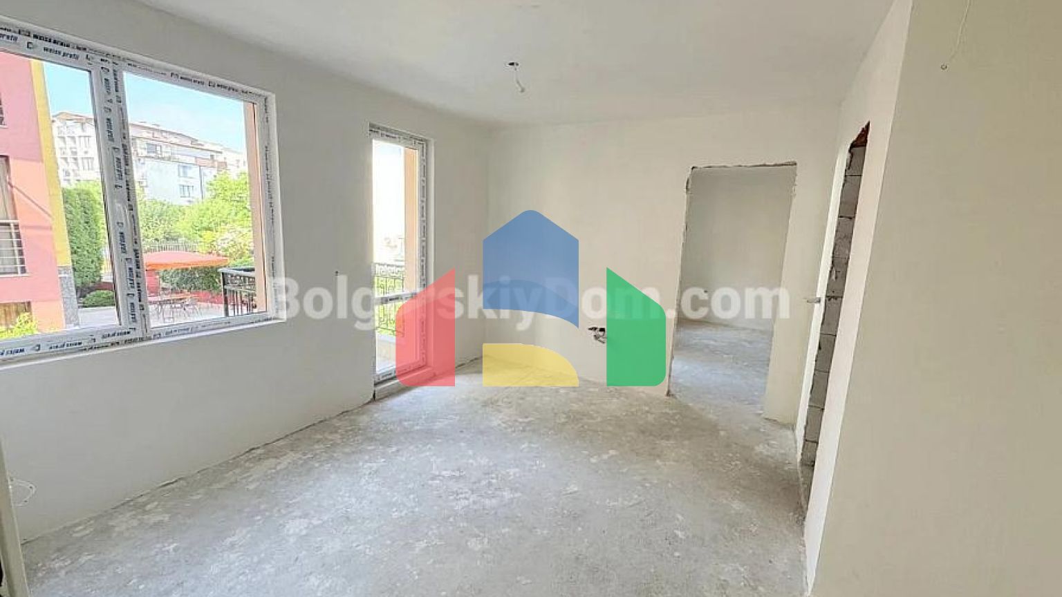 Двокімнатна квартира в Равді