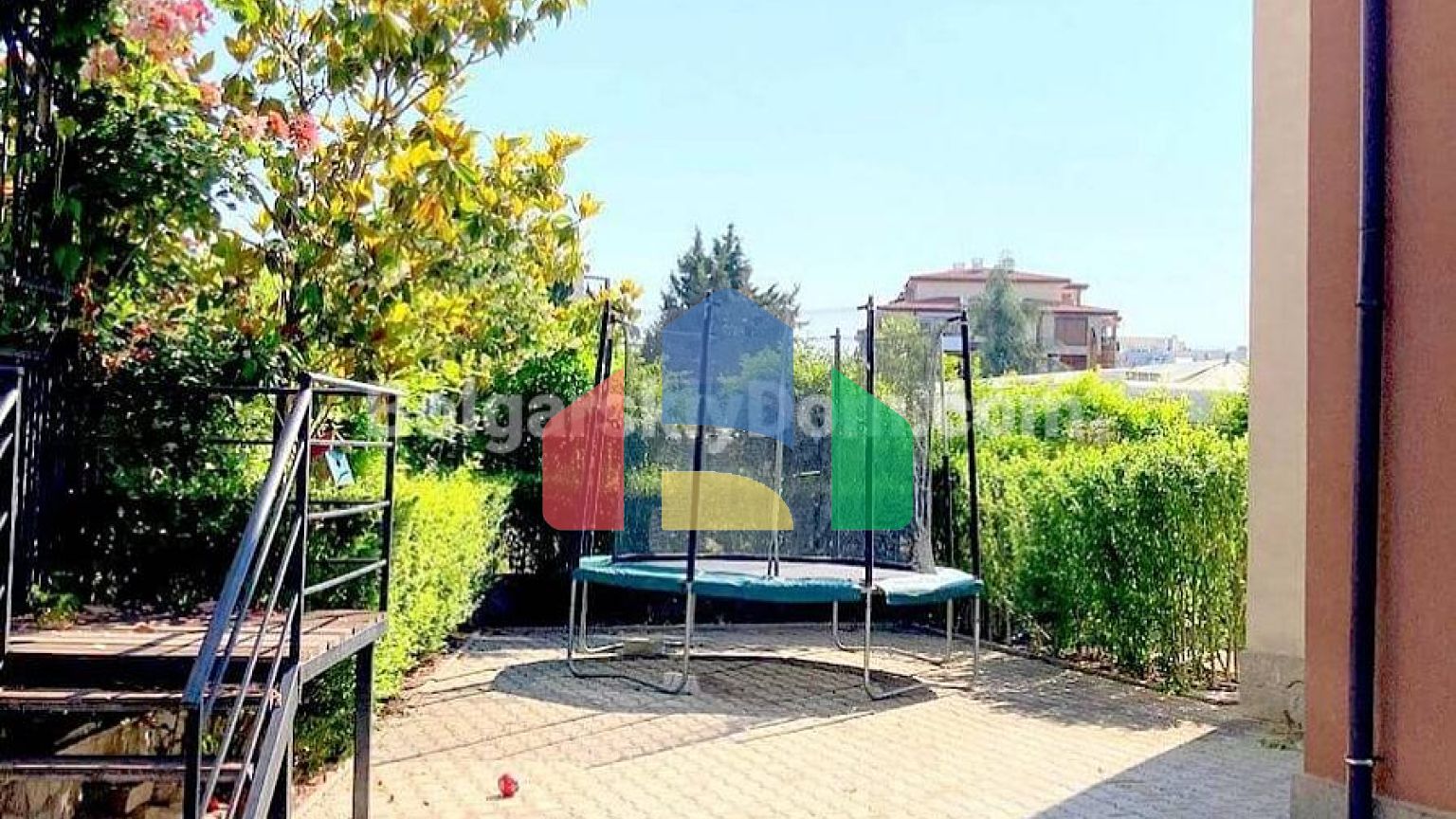 Двокімнатна квартира в Равді