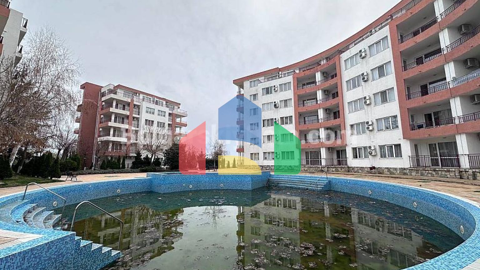 Двокімнатна квартира в Рив'єра Форт