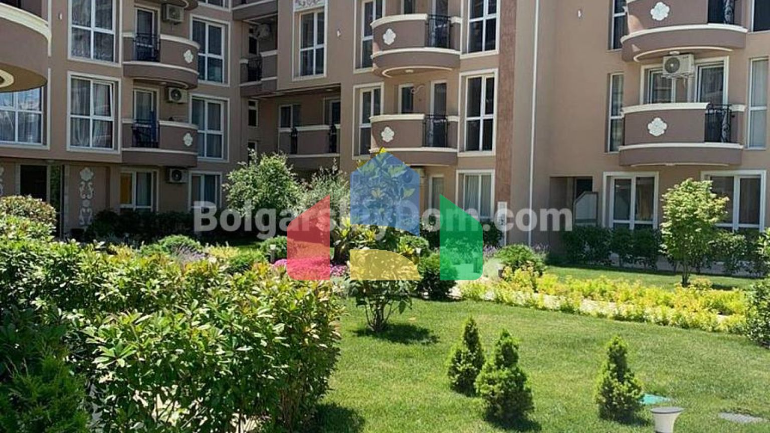 Двокімнатна квартира в Амелія Гарден