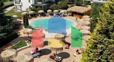 Трикімнатна квартира в Емеральд Біч Резорт