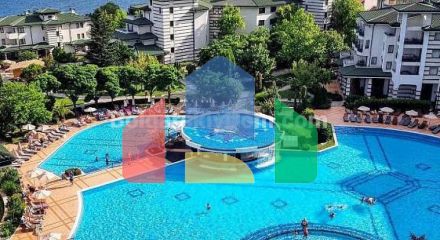 Трикімнатна квартира в Емеральд Біч Резорт