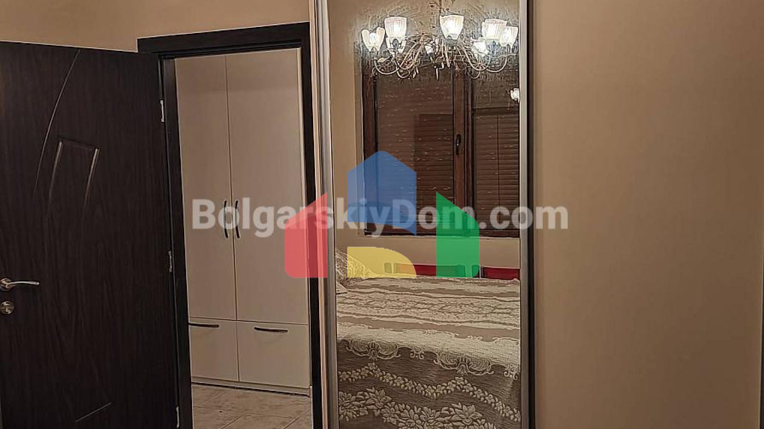 Трикімнатна квартира в Елітонія 3