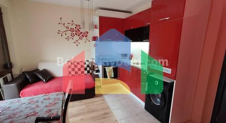 Трикімнатна квартира в Елітонія 3