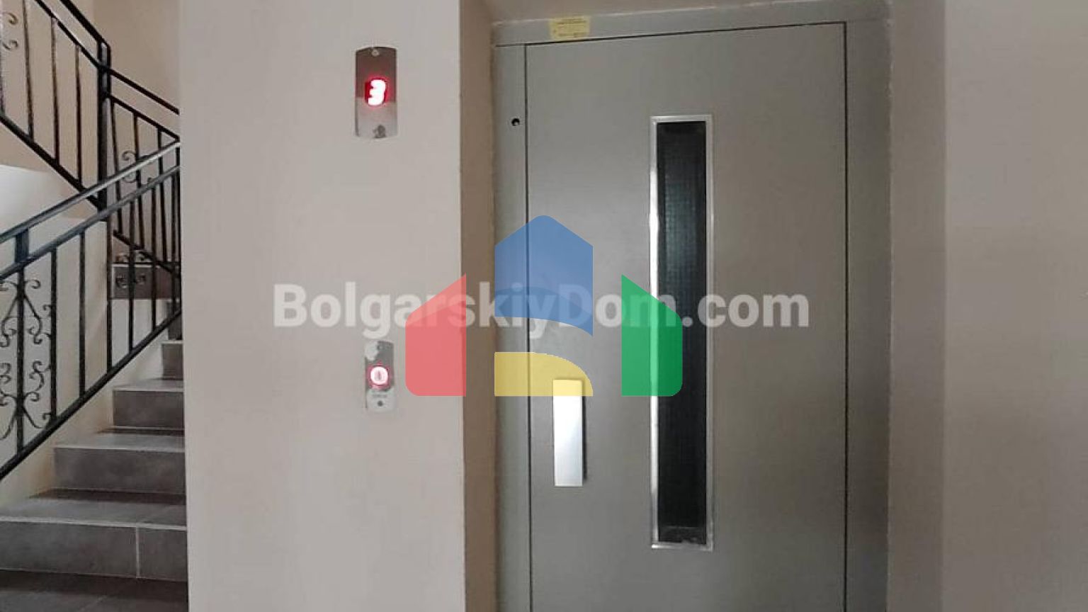 Трикімнатна квартира в Елітонія 3