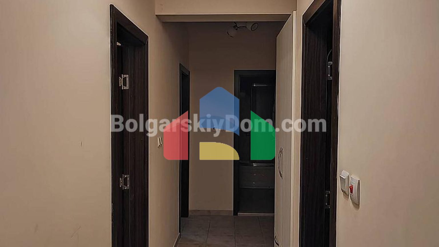 Трикімнатна квартира в Елітонія 3