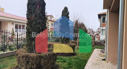 Трикімнатна квартира в Елітонія 3