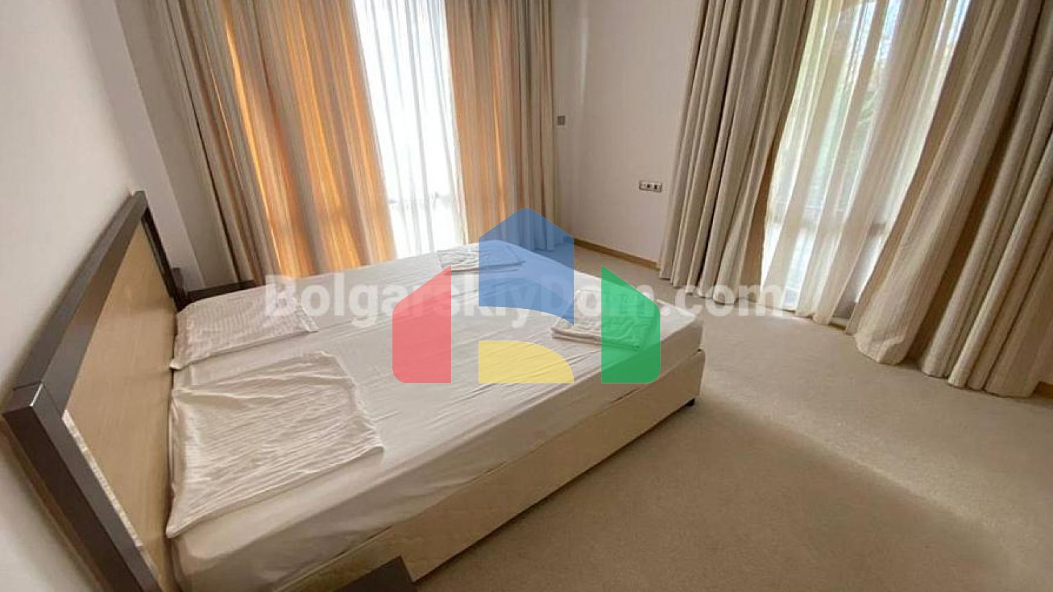 Чотирикімнатна квартира в Емеральд Біч Резорт