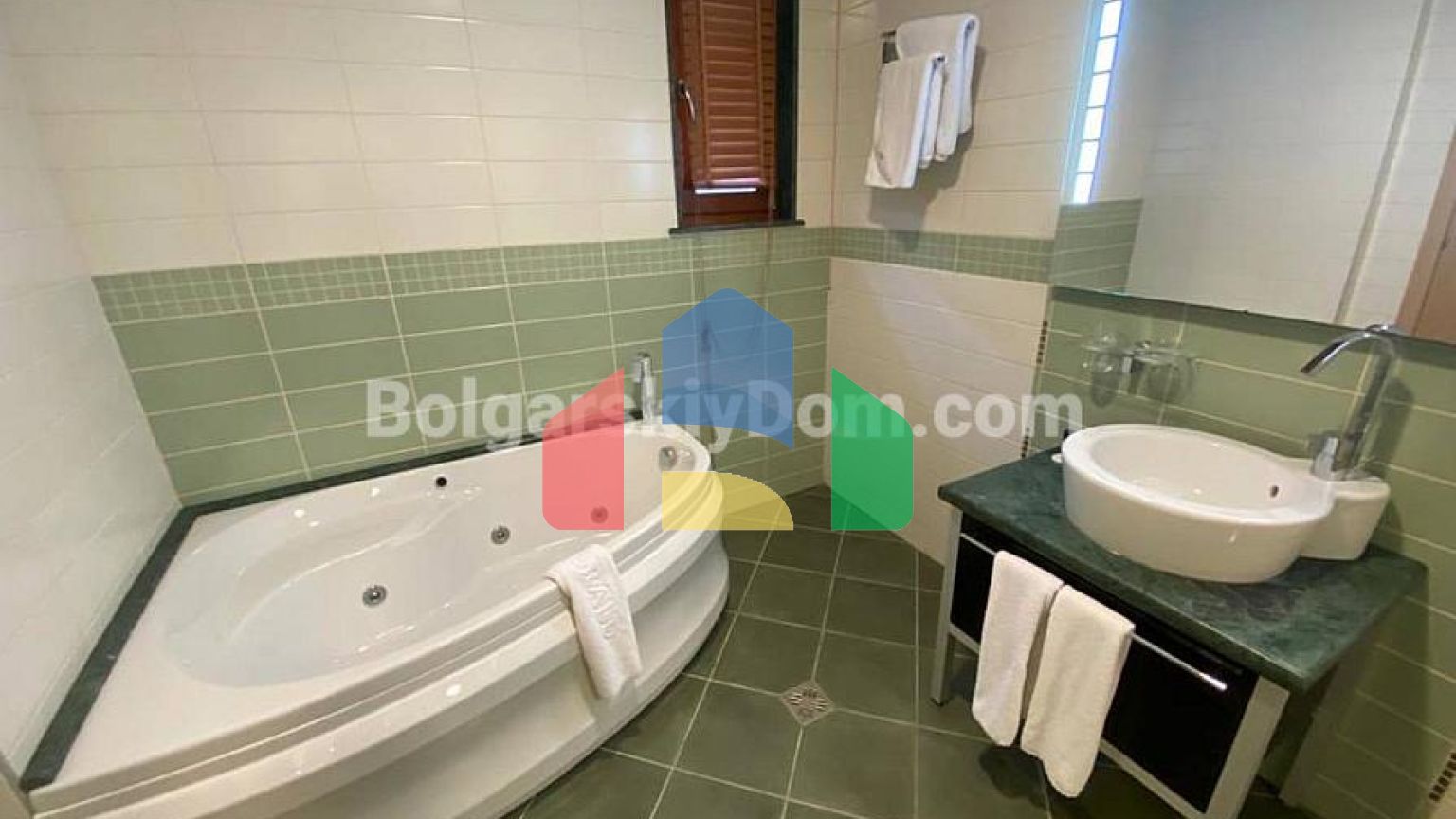 Чотирикімнатна квартира в Емеральд Біч Резорт