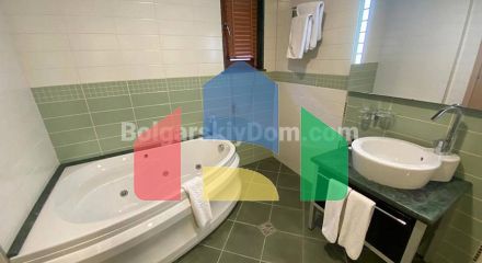 Чотирикімнатна квартира в Емеральд Біч Резорт