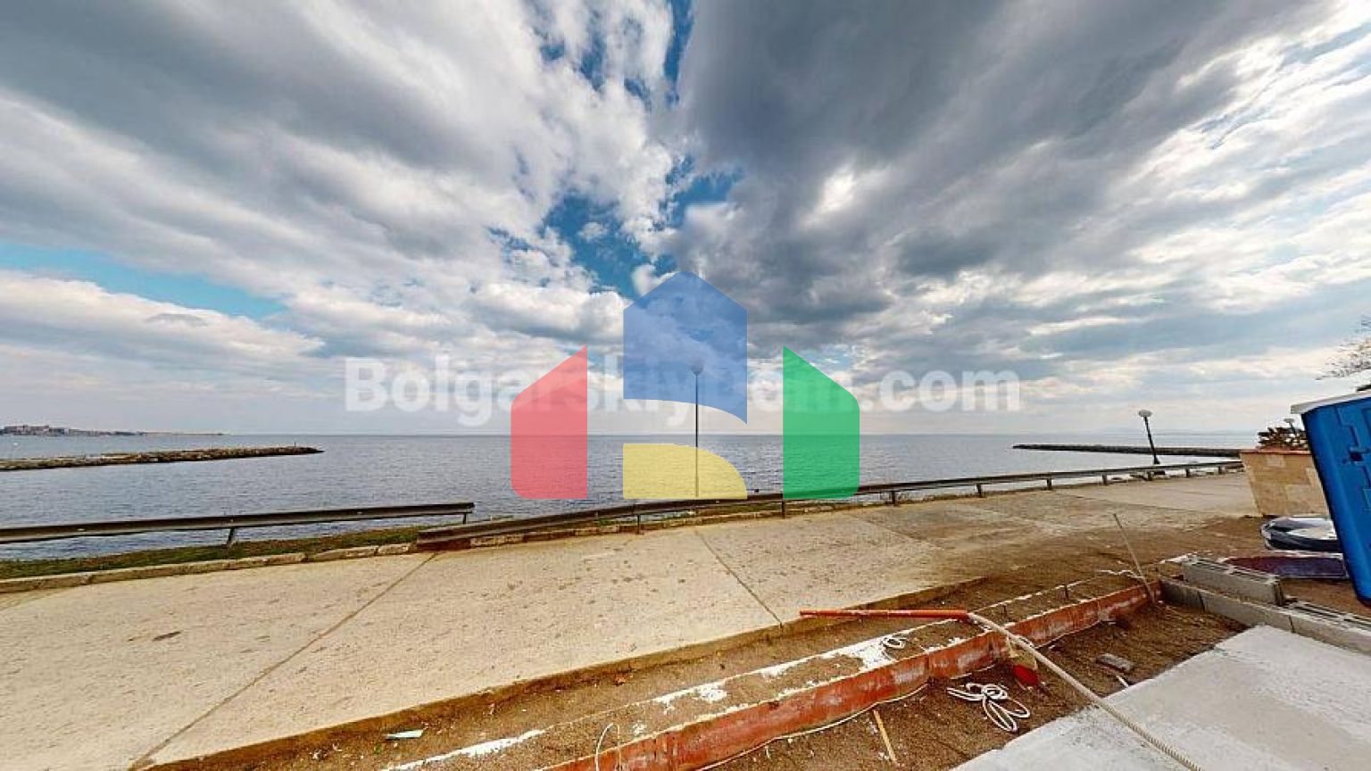 Двокімнатна квартира в Вілла Метара