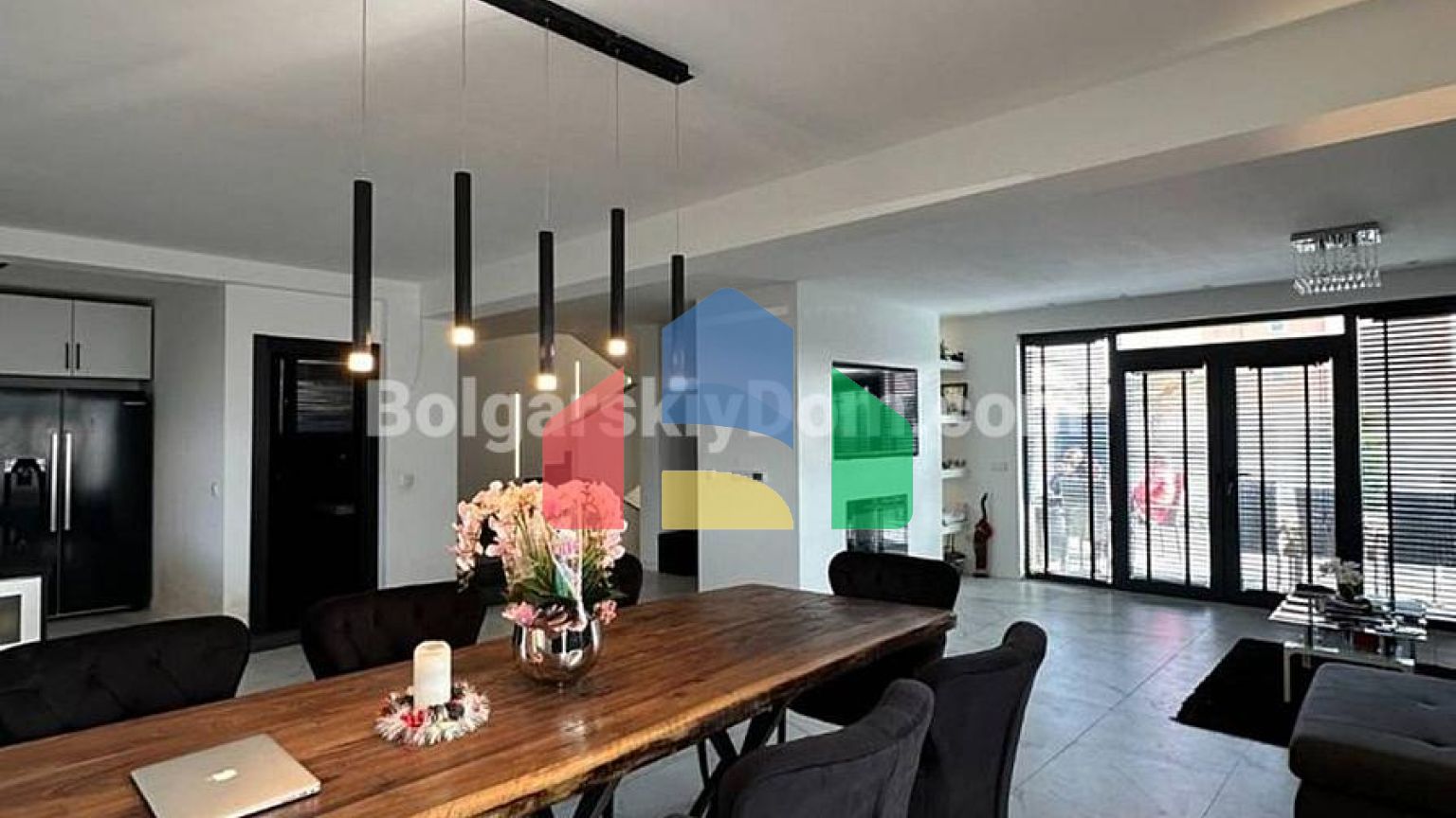 Дом в Равде