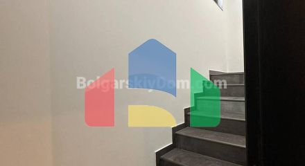 Дом в Равде