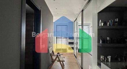 Дом в Равде