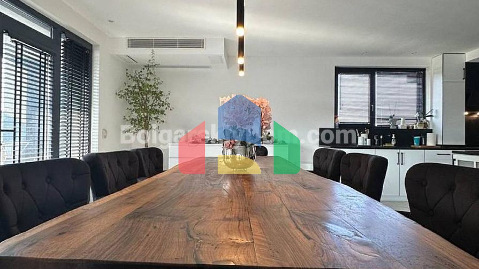 Дом в Равде