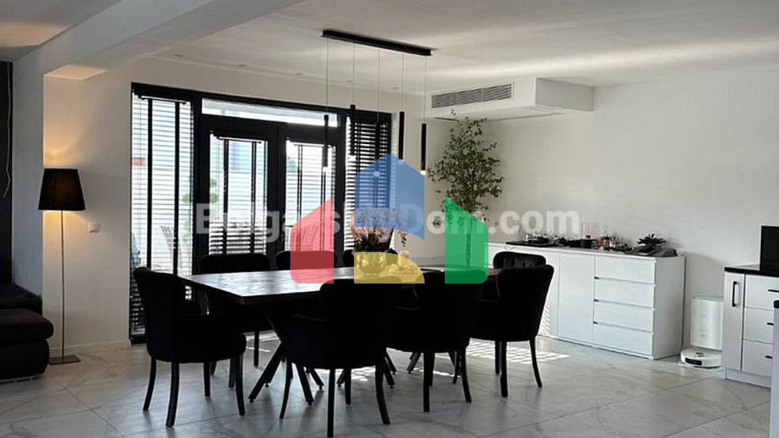 Дом в Равде