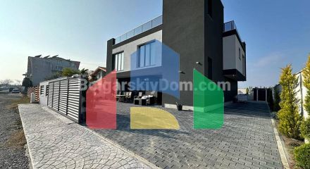 Дом в Равде