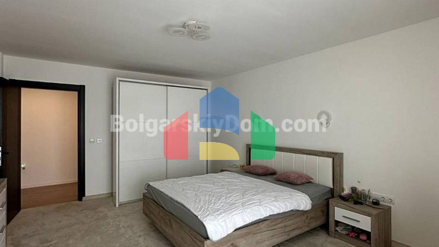 Дом в Равде