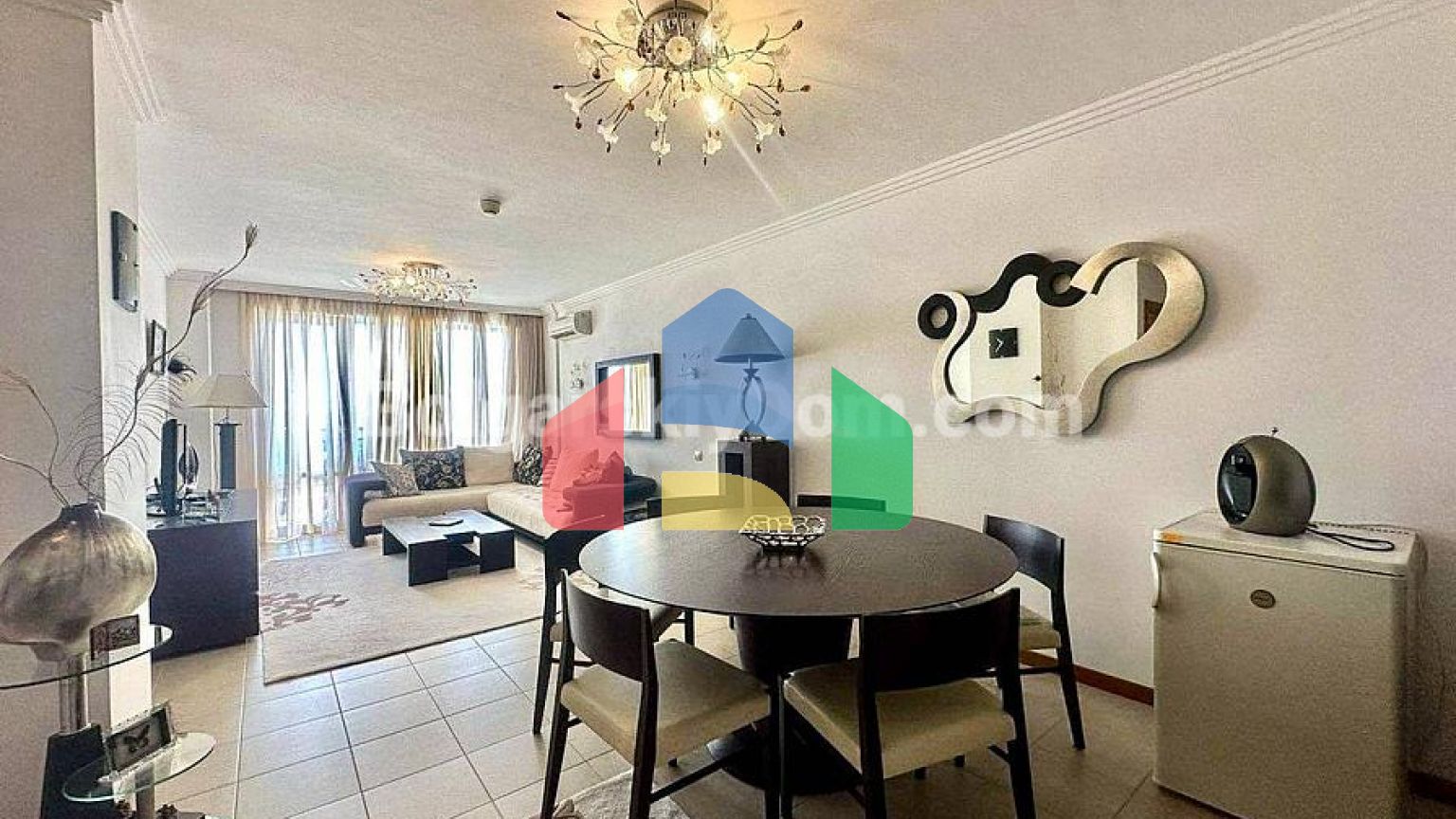 Двокімнатна квартира в Емеральд